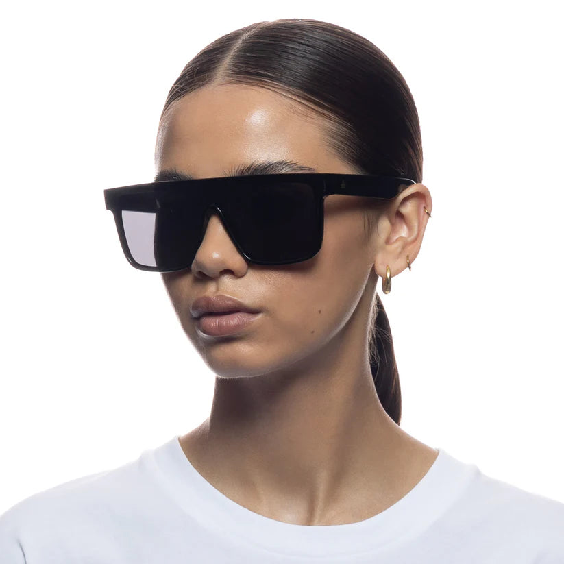 Aire Ara Sunglasses - Shiny Black