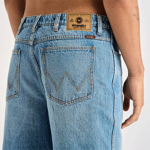 Wrangler Steezy Short - Acoustic Blue