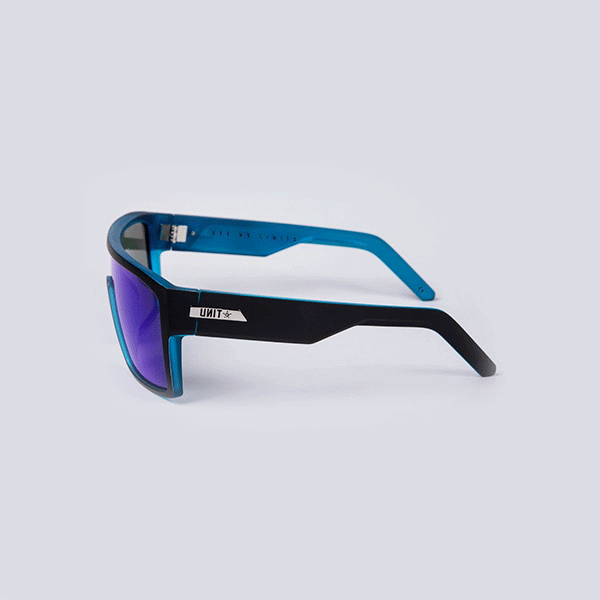 Unit Command Sunglasses Polarised - Black/Sky